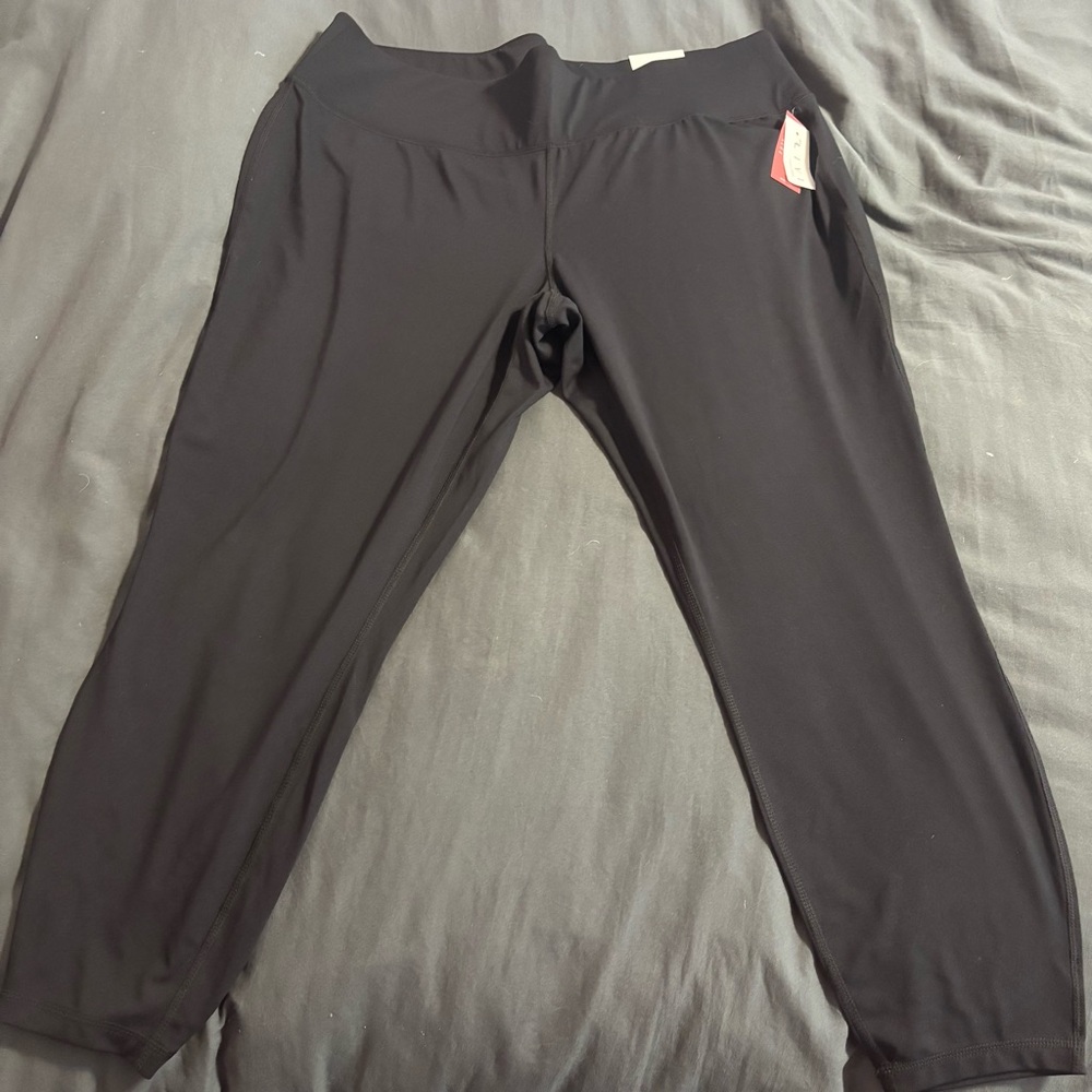 LIVI 7/8 Power Black Leggings size 22/24 NWT